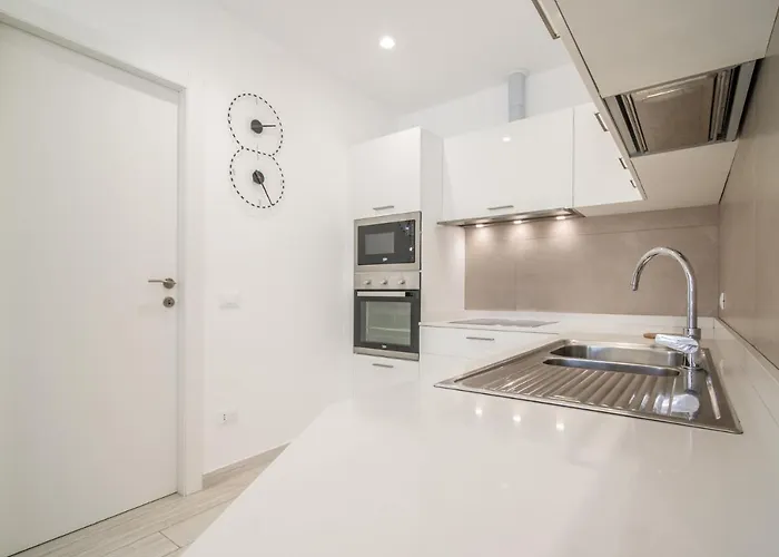Piazza Mazzini A 2 Passi Dal Mare. Apartman